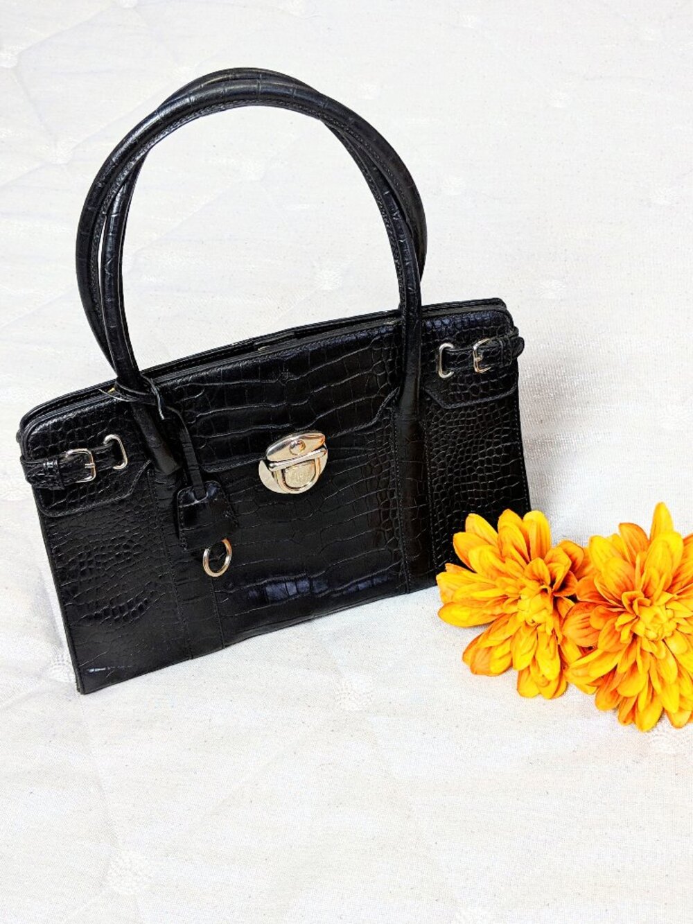 *ANN TAYLOR L Croc Embossed Leather Bag